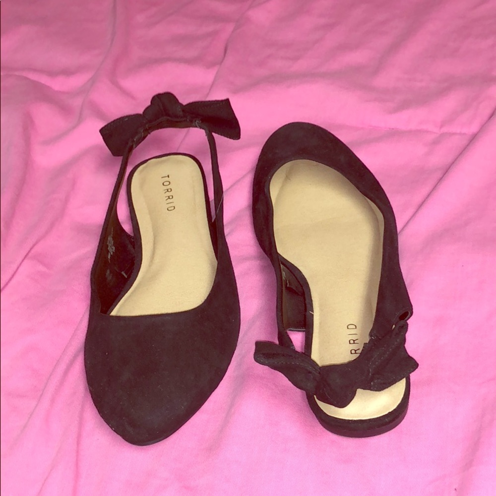 Sling back round toe flats